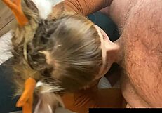 यार, मैं यकीन नहीं कर सकता कि इस क्यूट कॉस्ट्यूम्ड गर्ल ने मेरा फेसफक लिया!