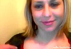 pretty amateur italian wife gives blowjob to husband in european bbw cumshot