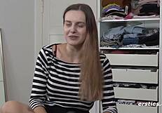 Hey! Wild Lauren's solo shaved pussy play amazes!