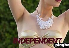 Sexy Small Tits Babe Melissa Jean Undresses, Exposing Hot Natural Body And Posing Naked