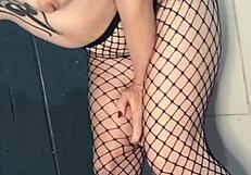 Redhead's solo session in the bathroom turns wet and wild