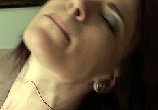 अरे, मेरी हॉर्नी प्रेमिका ने इंटररेशियल मजे के लिए गांड गहरी ली!