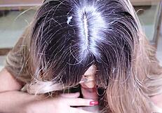 vizinha de 18 anos rebolou na minha frente de calcinha e acabou fazendo boquete dando a buceta e tomando leite na boquinha