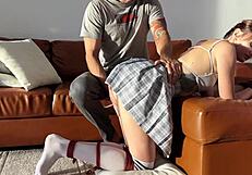 मैं उसकी परफेक्ट गोरी गांड को हर बार थप्पड़ मारने से रुक नहीं पाया