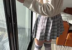 मैं उसकी परफेक्ट गोरी गांड को हर बार थप्पड़ मारने से रुक नहीं पाया