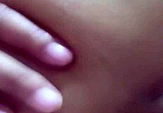 Watch this viral Filipina girl sex scandal on video call.