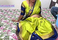 कोमोल अपनी झाटे की तलाश करती है, ब्यूटी का चार्म जेंट को घर लाती है