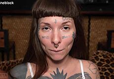 गहरी डबल पेनेट्रेशन गंद बड़े लंड से टीन 18+ की गांड फैलाती है।