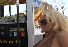 अरे, क्या ये सेक्सी ब्लोंड मोटा लंड संभाल पाएगी? चेहरे पर कम बाद जोरदार चुदाई!