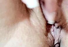 hey, chrissybee is playing with her wet pussy again