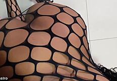 Como a gostosa na cozinha