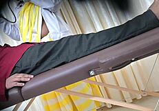 यो, देसी डॉक्टर साहिया हॉस्पिटल में मरीज को हैंडजॉब दे रही है! 😜