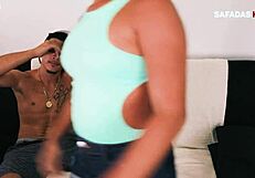 Fodendo a novinha gostosa in wild doggystyle