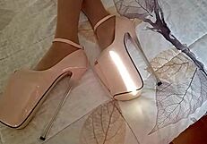 Perfect Blowjob in Mirror with Cum in Mouth from Stunning Milf Body