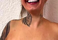 शरारती रंडी ब्लोजॉब या पिक्स का डील ऑफर करती है