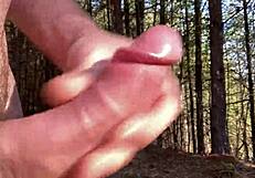 क्लिटलिकर662 सार्वजनिक सड़क पर सेक्सी बॉडी फ्लैश करती है वाइल्ड वॉयर थ्रिल्स के लिए