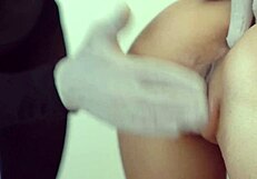 रॉ जापानी वाइफ ऐनी को डॉगीस्टाइल क्लोज-अप में झुकाया, उसकी जर्नी जारी