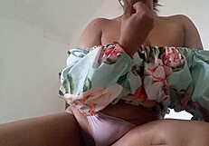 मुझे टच कर पापी, मेरे बॉडी एक्सप्लोर कर और इस ज्यूसी टाइट पसी को अब मसाज कर