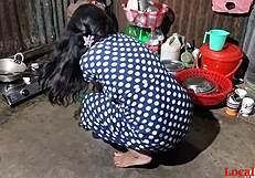 गांव की लड़की का बेस्ट डॉगीस्टाइल धमाका, बहुत हॉट!! 🔥