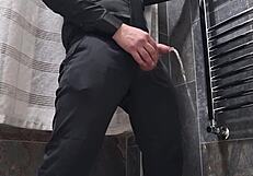 Amateur jerks huge cock to massive cumshot explosion