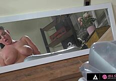 Sexy Angela White Teen 18+ Jade Baker Ko Steamy Nuru Massage Se Teases Karti Hai