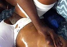 Intense Amateur Doggystyle Screaming with Hot Bodybuilder Action