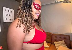 marido corno prepara surpresa com três paus para esposa gordinha