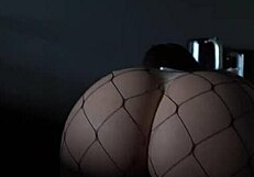 हेय, नौकरानी ने मुझे हस्तमैथुन करते हुए पकड़ा और एक्स्ट्रा कैश के लिए मदद ऑफर की