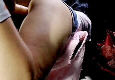 ¡Maldito! He Takes Advantage of My Innocence and Enters My Room When No One's Home