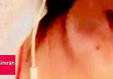 पकड़ी गई मिसलaila टाइट गुलाबी चूत में उंगली ठोक रही