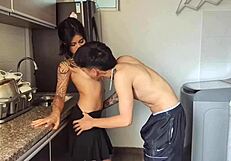 मेरी मद्रस्त्रा हैरान जब कहता हूं चोदने की इच्छा वह मुझे चोदती