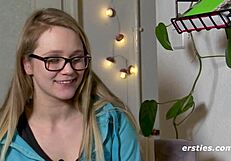 i'm preparing my wet pussy with vibrator before you eat me