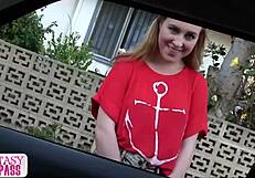 प्रेटी मैटी बॉर्डर्स ड्रूल्स ओवर बीबीसी इन फैंटेसी