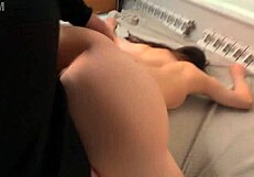 मैं हैरान हूं इस दुबली लड़की की बड़ी गांड पर ट्रिपल मल गिरने से POV में