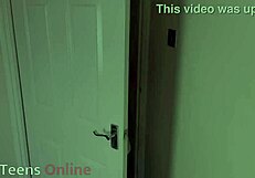 मैन, नॉटी नर्स के रूप में, मैं सक्स और ह्यूज फैशियल लेती हूं!