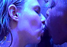 शावर हॉर्स रेबेल राइडर?!