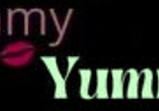 अपनी सेक्सी मैक्सिकन सौतेली बहन को क्लास के बाद बेड पर पढ़ते देखा