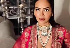 Hot Indian Actress Flashes Boobs and Nipples!