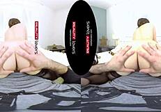 अरे, ये टैटू वाली जर्मन चब्बी को चश्मे के साथ चेक करो!