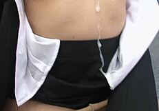 सतोमी सुजुकी, किंकी सेक्रेटरी, वाइल्ड ऑफिस थ्रीसम में जुड़ती है