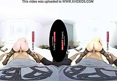 अरे, ये टैटू वाली जर्मन चब्बी को चश्मे के साथ चेक करो!