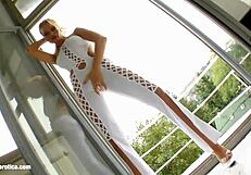 Chrystine fingers herself solo on Sapphix 😏