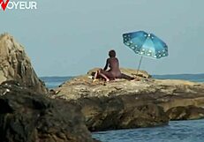 Beach voyeur shoot turned into wild sex under the sun