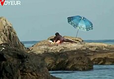 Beach voyeur shoot turned into wild sex under the sun