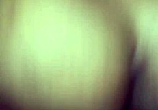 Meu amante meteu tão forte no meu cu que tava me cagando e meu corno filmando