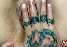 watch me finger my aunt's wet pussy?