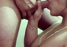 यो, लैटिना मिल्फ की स्ट्रीट ब्लोजॉब जल्दी वाइल्ड हो जाती है