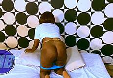 she moan so well in neutral tone