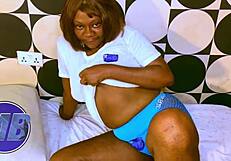 she moan so well in neutral tone