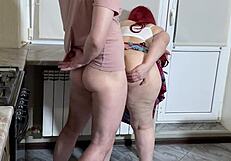 मिल्फ का बड़ा अस एनल फक के दौरान इंटेंसली शेक होता है